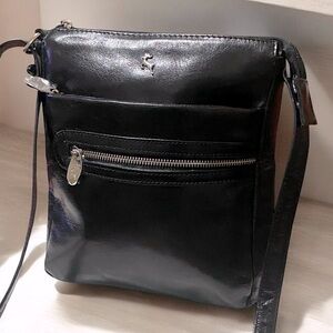 ASHWOOD Genuine Leather Crossbody Shoulder Bag NWOT 10.5” x 8” x 2” D…BLACK NWOT